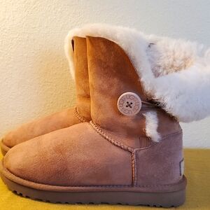 UGG Chestnut Shearling Boots with Button